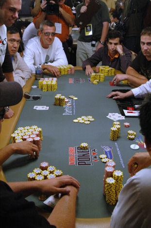 ポーカーの見せ札を複数枚生成する方法